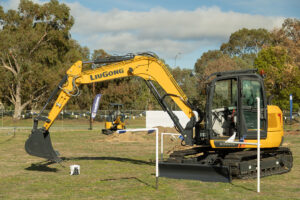Operators test latest LiuGong machines in Perth